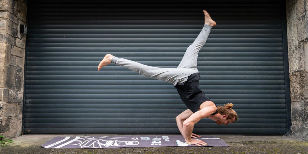 What to Wear for Hot Yoga (Men's Guide 2026): Stay Cool, Dry & Comfortable