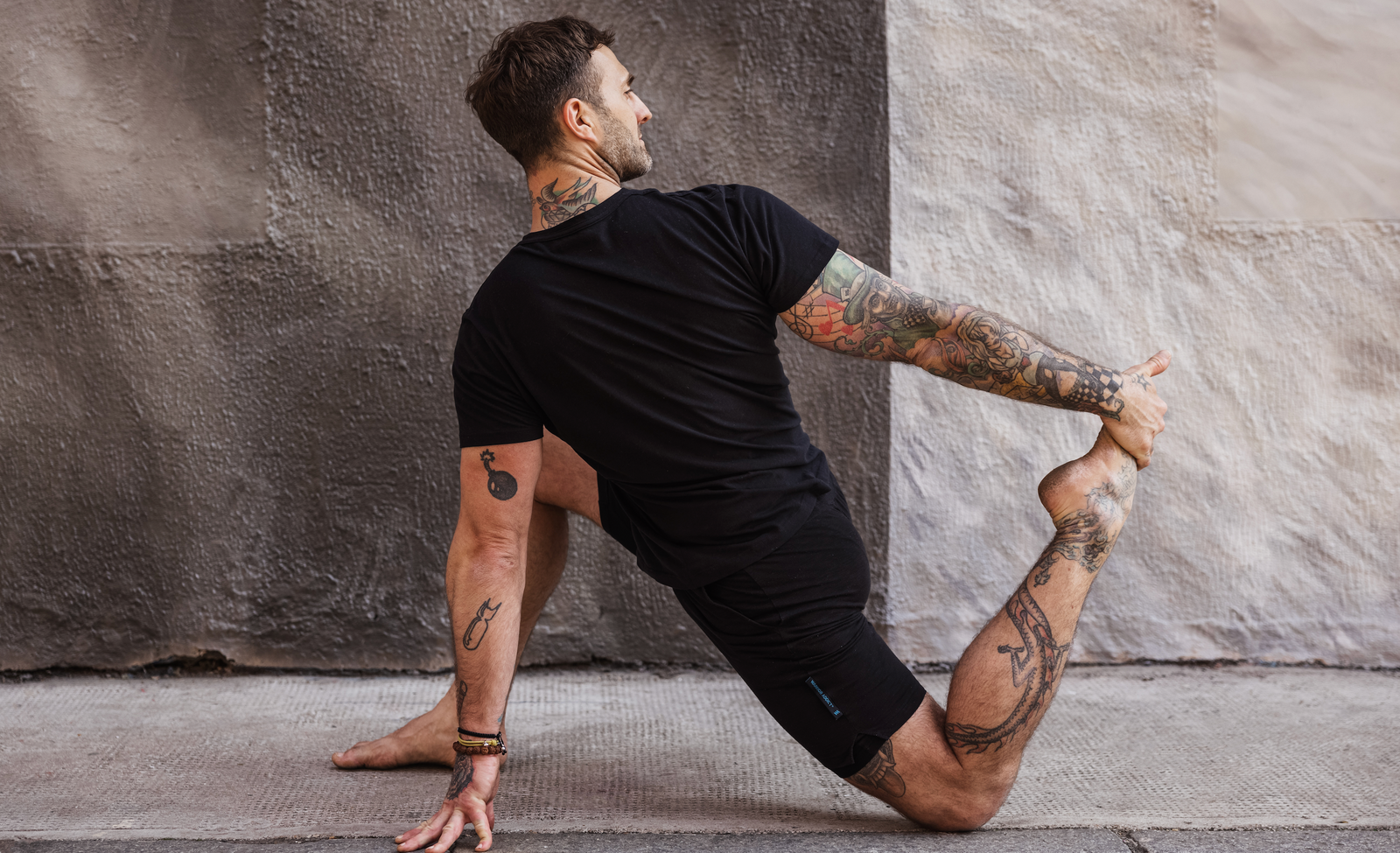 Mens yoga clothing australia on sale